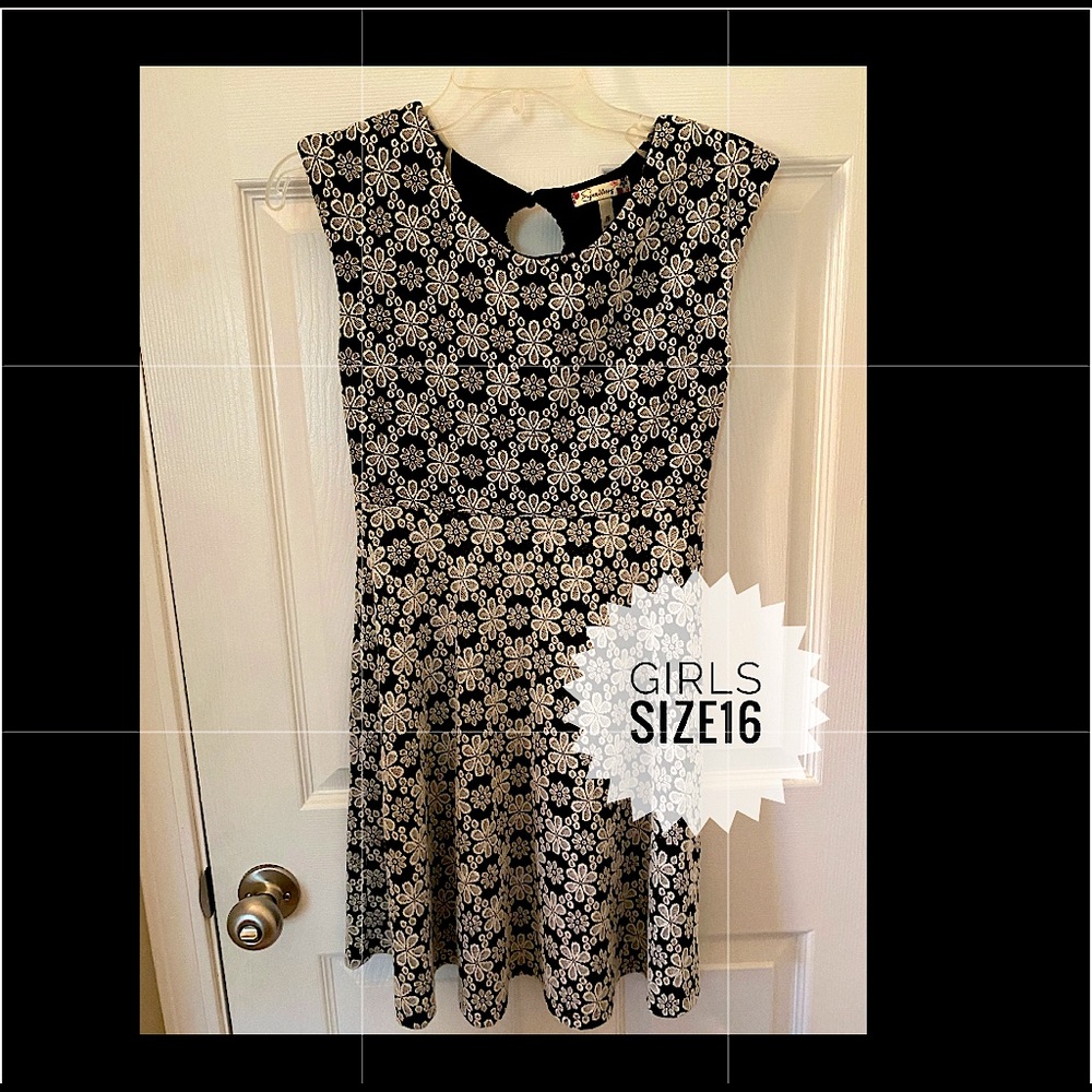 Girls dress